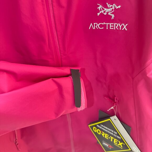 Arcteryx Beta Series Beta LT Hooded Hardshell Jacket, Size L - Picture 2 of 6